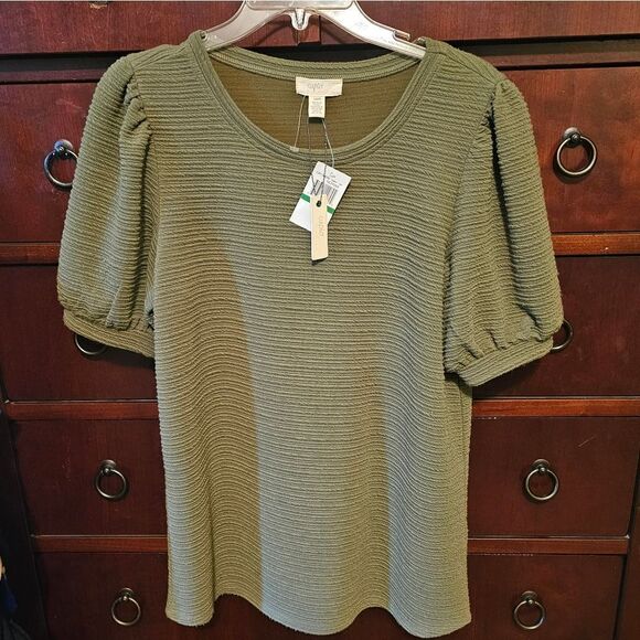 CUPIO OLIVE GREEN PUFFED SLEEVE TOP - Picture 1 of 6